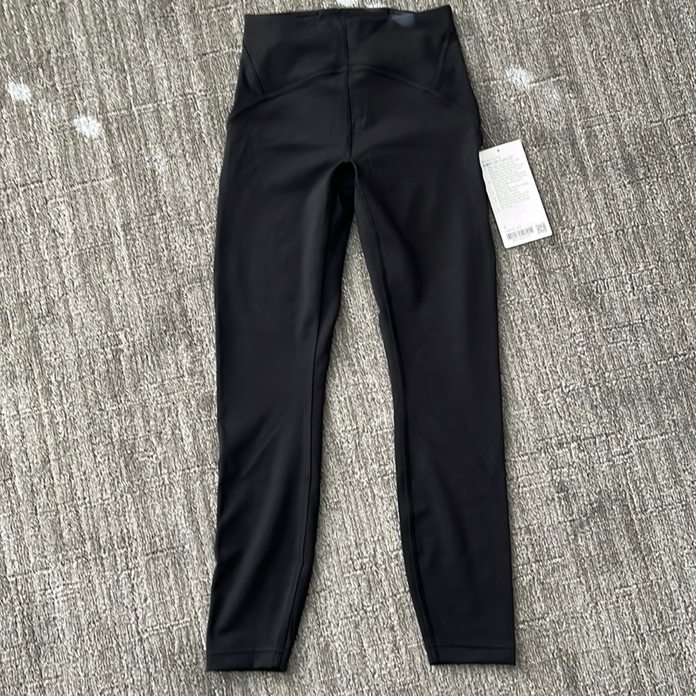 Lululemon InStill HR Tight 25” NWT